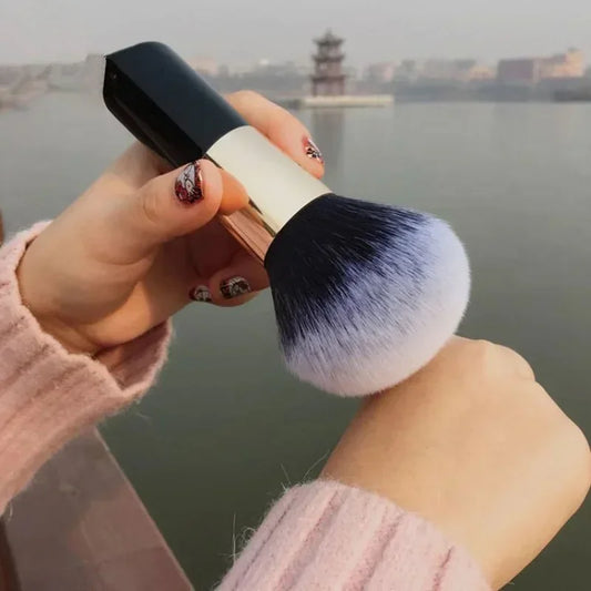 EVERYDAYPRO POWDER MULTIFUCTIONAL MAKEUP BRUSH FOR FLAWLESS FINISH